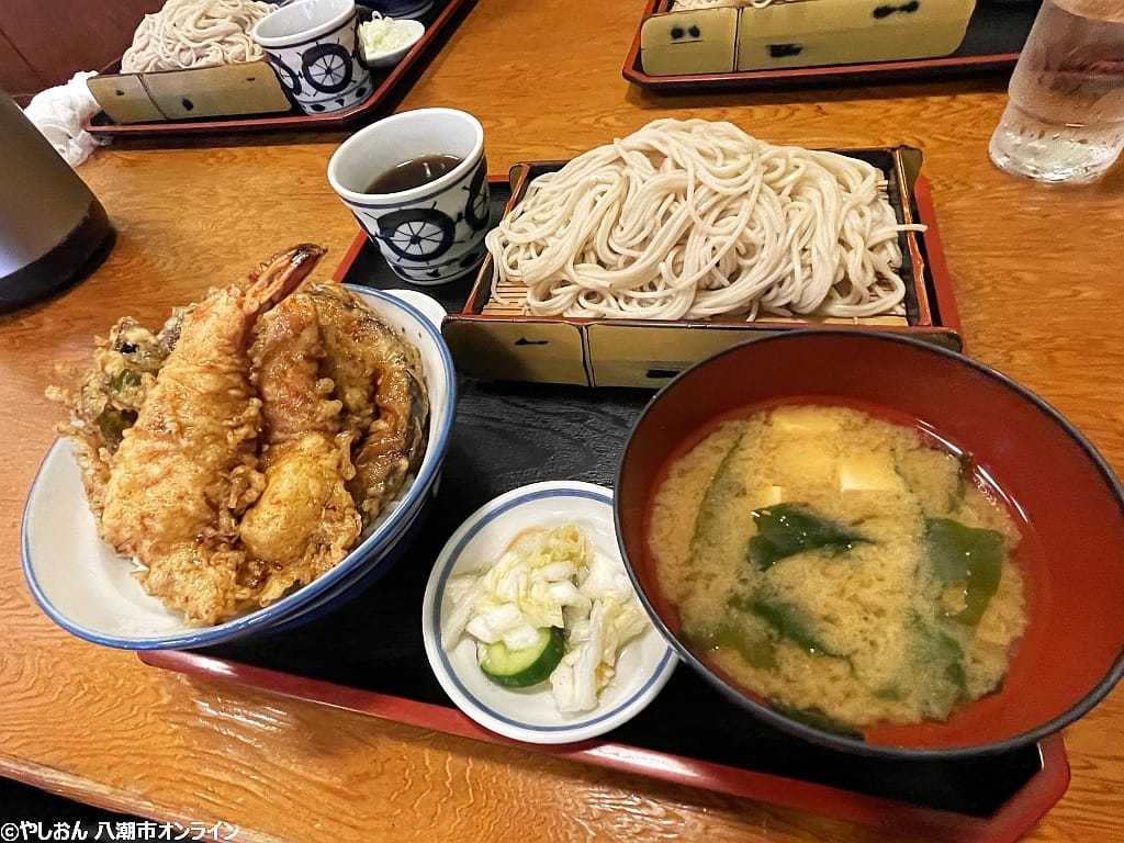 八潮市大曽根の老舗のそば処「中島屋」で天丼セットを頂く【八潮の