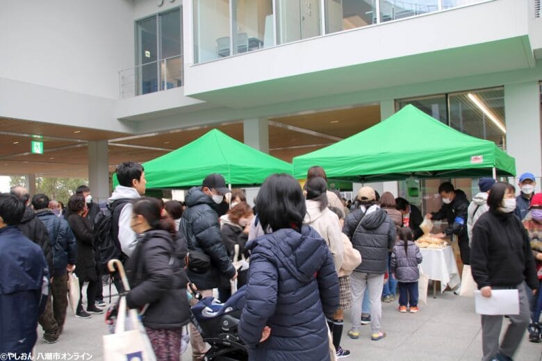 八潮市役所新庁舎内覧会と昼市