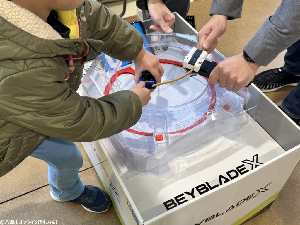 4月25日頃発送予定 BEYBLADE X ベイブレードX CX-01 スターター
