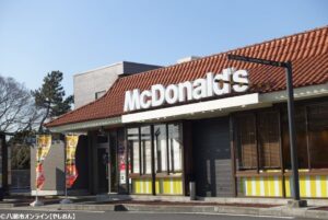 マクドナルド 八潮店　地元の住民に長く愛されているファストフード店