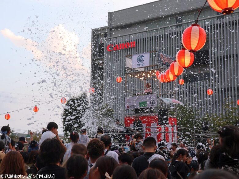 TX三郷中央駅・におどり公園で再び開催！泡まみれの夏祭り『泡あわ×ボンBON』が大盛況