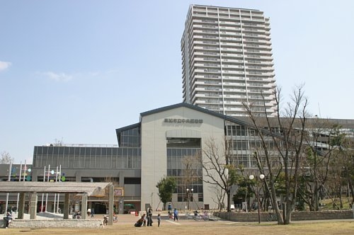 中央図書館 草加市