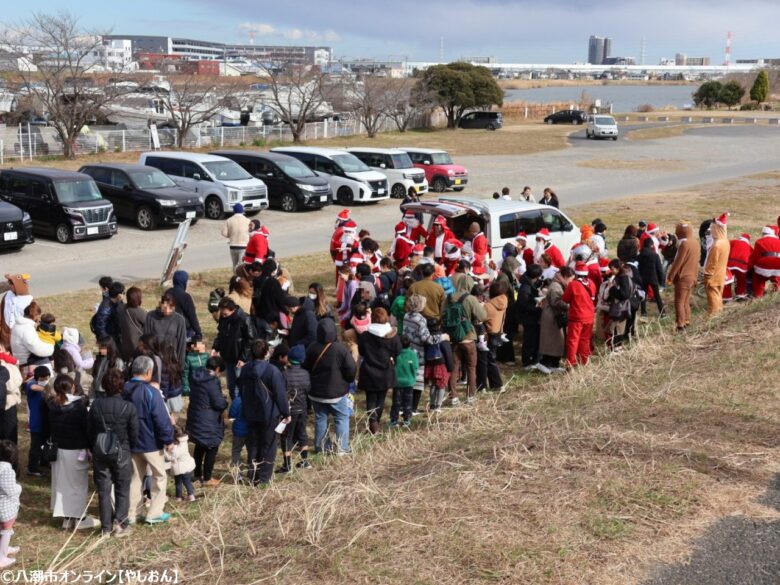 サンタバイクが八潮市内を駆け抜ける！子どもたちへのプレゼントと笑顔があふれた感動の1日