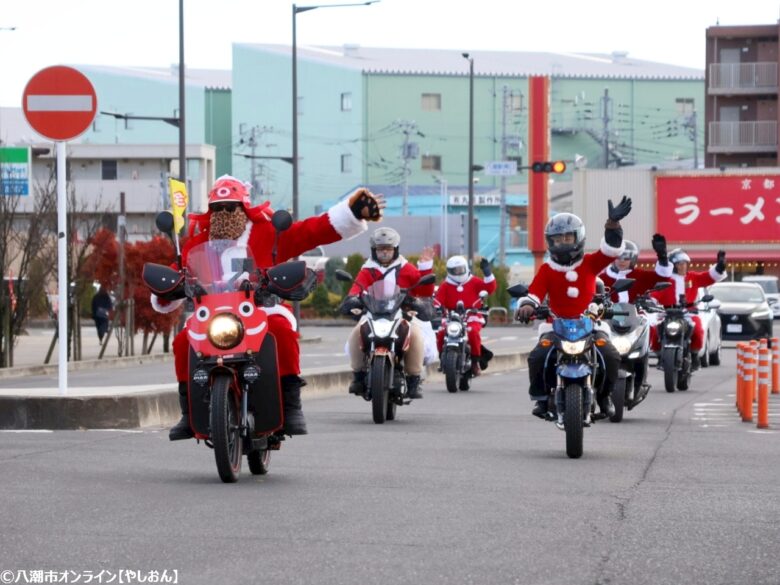 サンタバイクが八潮市内を駆け抜ける！子どもたちへのプレゼントと笑顔があふれた感動の1日