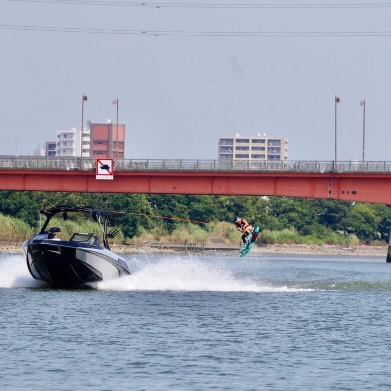 K-BOX WAKE&SURF