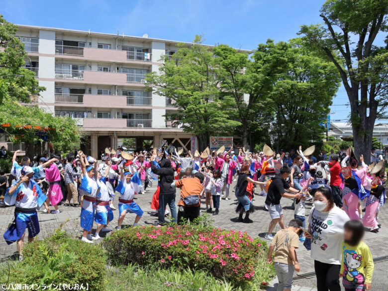 八潮団地に響く春の鼓動――「阿波踊り 春の健康フェスティバル」盛大に開催
