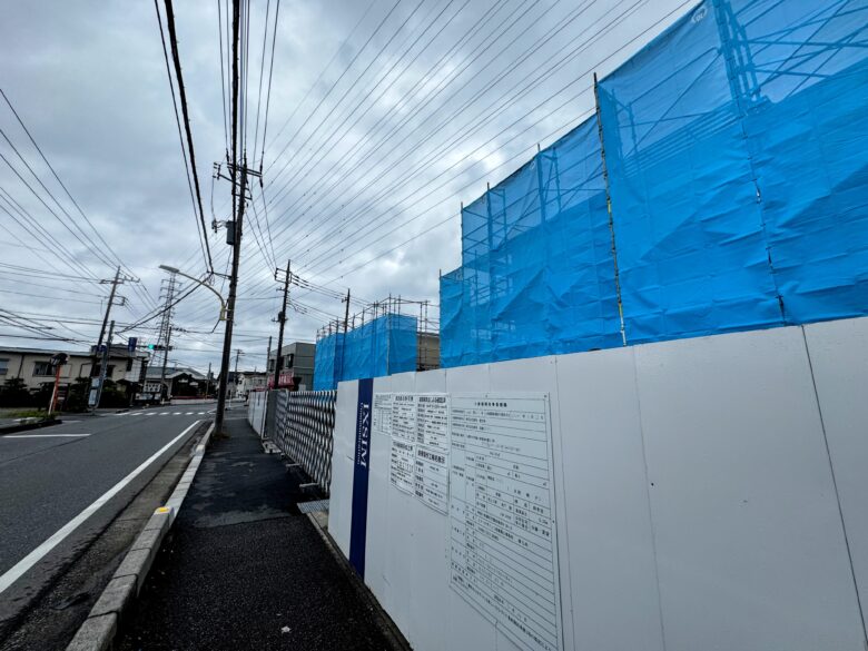 八潮市鶴ケ曽根に自動車整備工場と飲食店が新たにオープン予定──工事は8月上旬完了見込み
