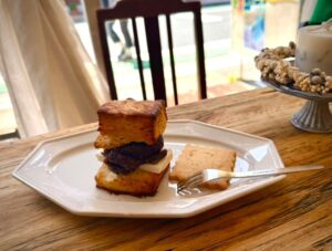草加・谷塚にカフェ「りべいく」7月7日オープン　心温まる菓子と珈琲を提供
