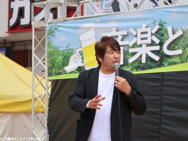 多彩なフード&ドリンクブースとパフォーマンスが集結 大人も子どもも楽しめる週末イベントに初夏の週末に大盛況!フレスポ八潮「音楽とビアガーデンの祭典」が開催されました 2025年5月24日(土)・25日(日)、フレスポ八潮1階平置駐車場にて「音楽とビアガーデンの祭典」が開催されました。地元グルメやクラフトビール、ライブ演奏が一堂に会し、大人から子どもまで幅広い世代が楽しめる週末イベントとなりました。