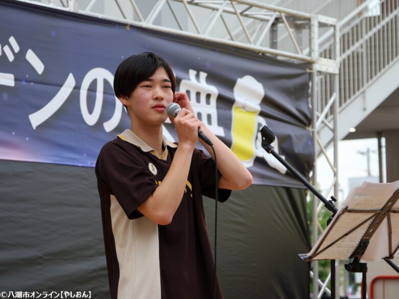 多彩なフード&ドリンクブースとパフォーマンスが集結 大人も子どもも楽しめる週末イベントに初夏の週末に大盛況!フレスポ八潮「音楽とビアガーデンの祭典」が開催されました 2025年5月24日(土)・25日(日)、フレスポ八潮1階平置駐車場にて「音楽とビアガーデンの祭典」が開催されました。地元グルメやクラフトビール、ライブ演奏が一堂に会し、大人から子どもまで幅広い世代が楽しめる週末イベントとなりました。