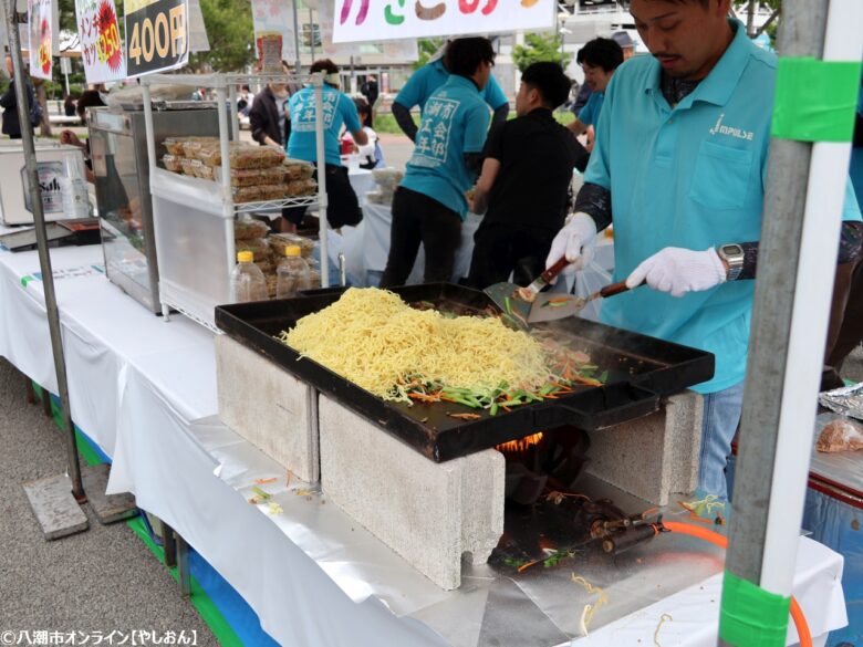 やしお枝豆ヌーヴォー解禁！駅前公園に長蛇の列　第16回やしお枝豆販売会開催