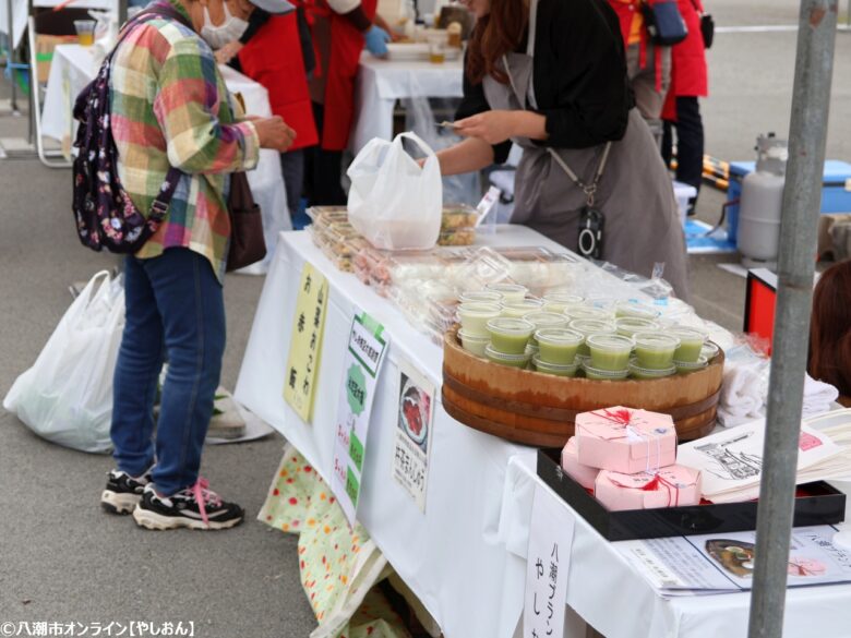 やしお枝豆ヌーヴォー解禁！駅前公園に長蛇の列　第16回やしお枝豆販売会開催