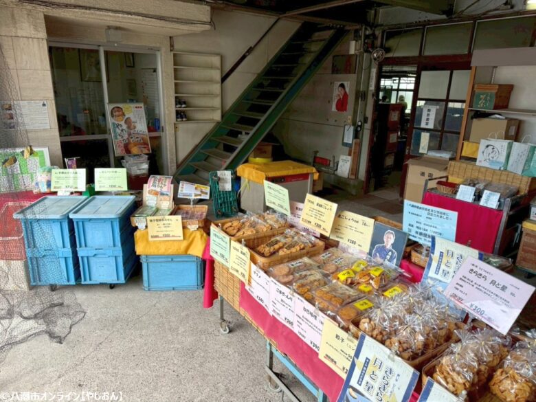 八潮の老舗せんべい店「東屋米菓」—手作りの味と家族のぬくもりを届け続ける工場直売店