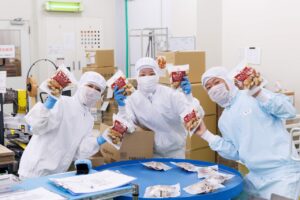 【駅徒歩10分】人気のお菓子工場で“もくもく作業”パートスタッフ募集！未経験大歓迎・週3日～・1日4時間～OK♪