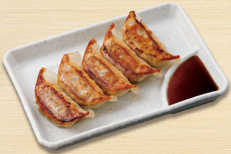 餃子（5個入り）が何人前でも通常価格の半額