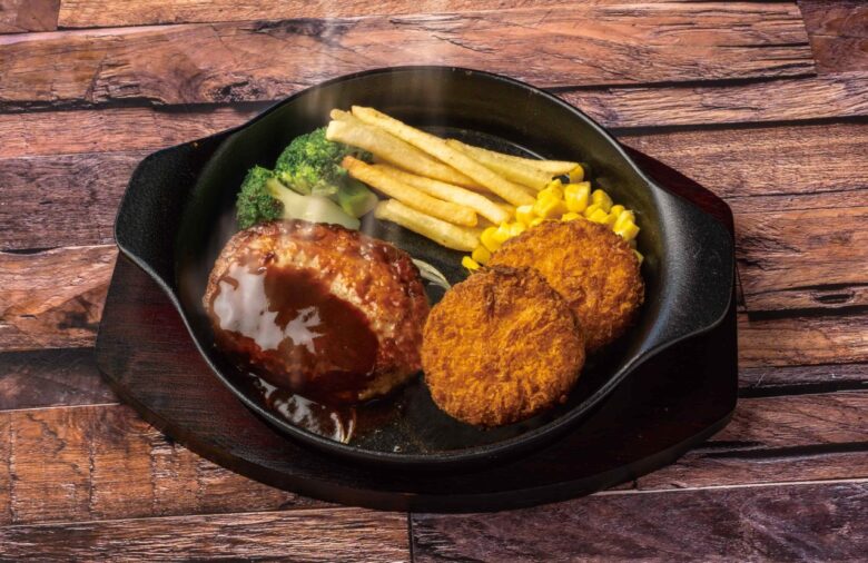 『ハンバーグとかにクリームコロッケ』ライスつき 1,320円