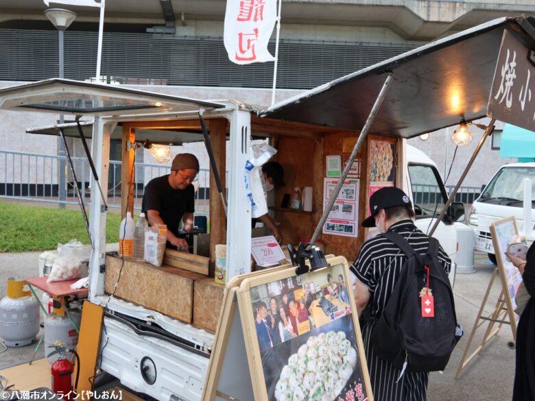 八潮駅前で「夜空のマルシェ」開催中！グルメと雑貨の夜市が2週連続で登場