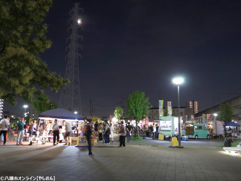 八潮駅前で「夜空のマルシェ」開催中！グルメと雑貨の夜市が2週連続で登場