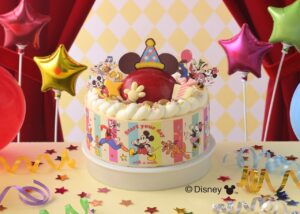 「ミッキーマウス」たちがお祝い！銀座コージーコーナーで夢のケーキ予約スタート