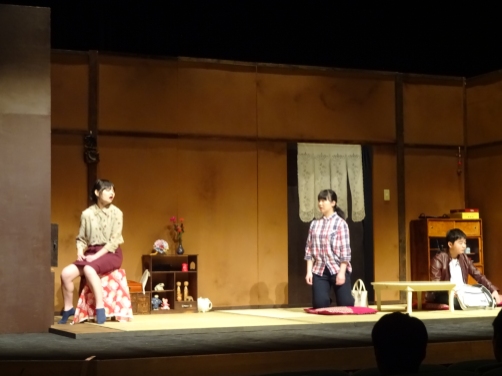 演劇シーン