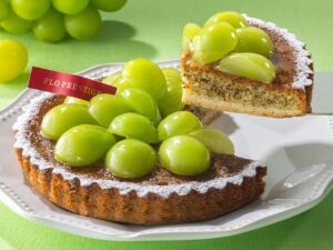 【毎月5日間は“FLOの日”】秋の味覚・シャインマスカットのタルトが9月限定で登場