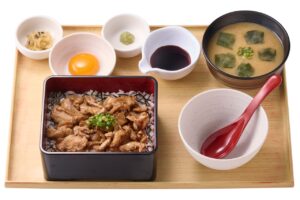 「やよい軒」徳島県産阿波尾鶏を堪能！5通りで楽しむ『地鶏まぶし定食』新登場