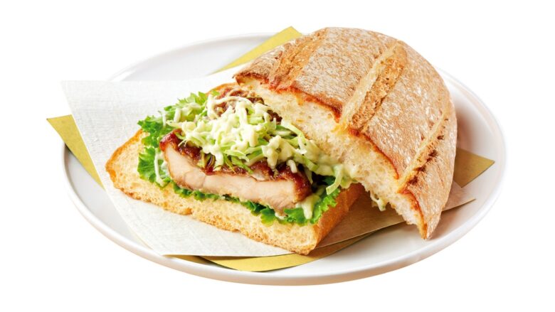 昨年好評の「鶏タツタ」復刻!サンマルクカフェで秋の新作パン&パスタ登場
