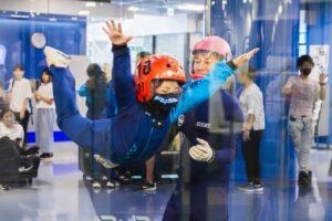 親子40組が参加「空飛ぶサイエンスイベント」開催報告 ― 敬老の日20％OFFキャンペーン（越谷・FlyStation Japan）