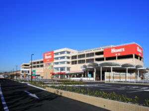 島忠ホームズ草加舎人店2階で大規模リニューアルへ　ライトオン・GAP閉店、ダイソー拡大オープン予定