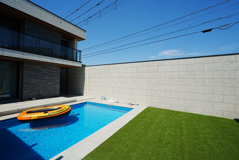 株式会社all eight