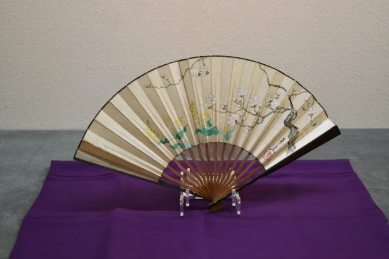 【初公開】鈴木其一/木蓮に菜の花図扇(もくれんになのはなずおうぎ)