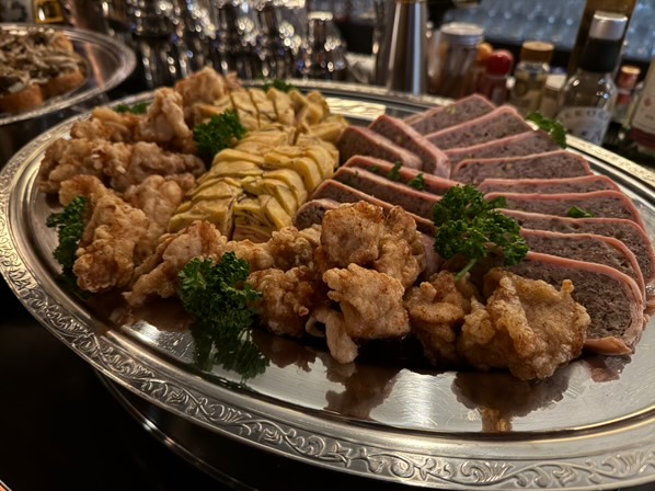 八潮の隠れ家「ダイニングバー アルクール」で味わう二夜限定のクリスマスディナー2025