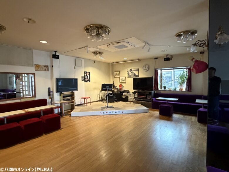 八潮5丁目の昭和ノスタルジー空間「カラオケスタジオ メロディー」の魅力を紹介します