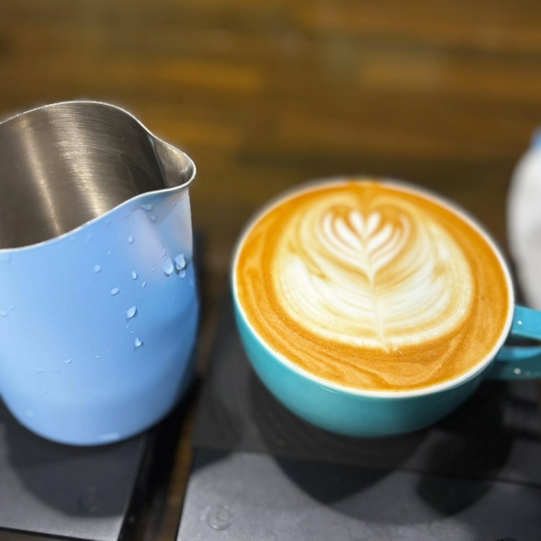 八潮で初開催！パンと花とコーヒーが集う「てててマルシェ」