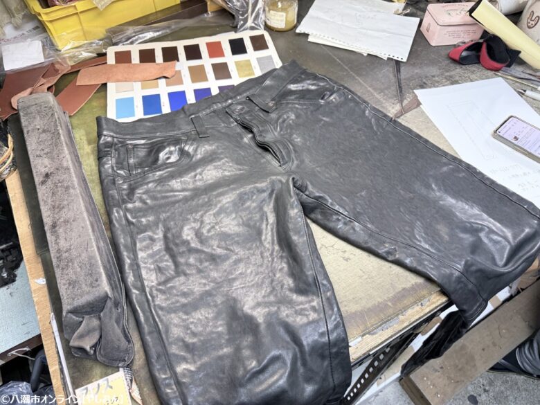 レザーパンツをサイズ直し！草加市「オリジナルレザーウェア アレス」で職人技を体感