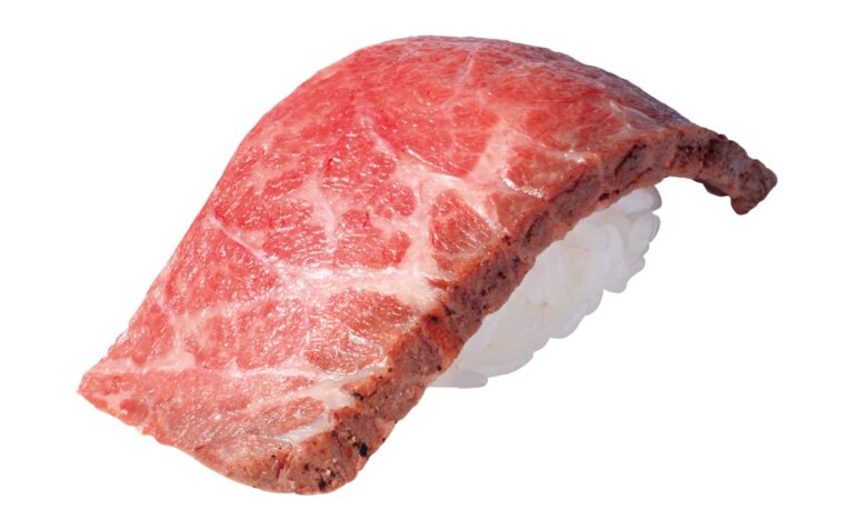 佐賀牛握り290円（税込319円）　※ 関東・九州・沖縄エリアで販売します。