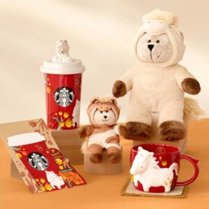 スタバのニューイヤーグッズ2026登場　干支「うま」モチーフのマグやベアリスタを発売開始