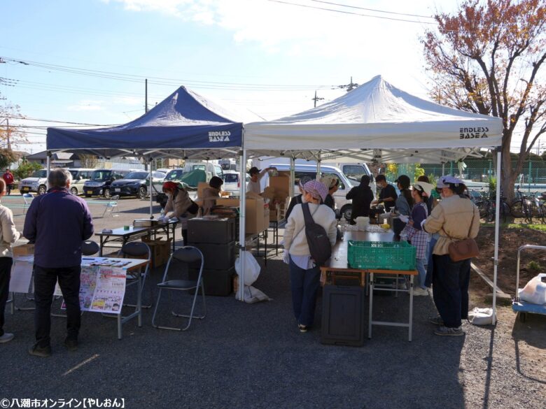 八條小学校園祭がにぎやかに開催 自衛隊音楽隊・高校吹奏楽部の共演やバザーで大盛況