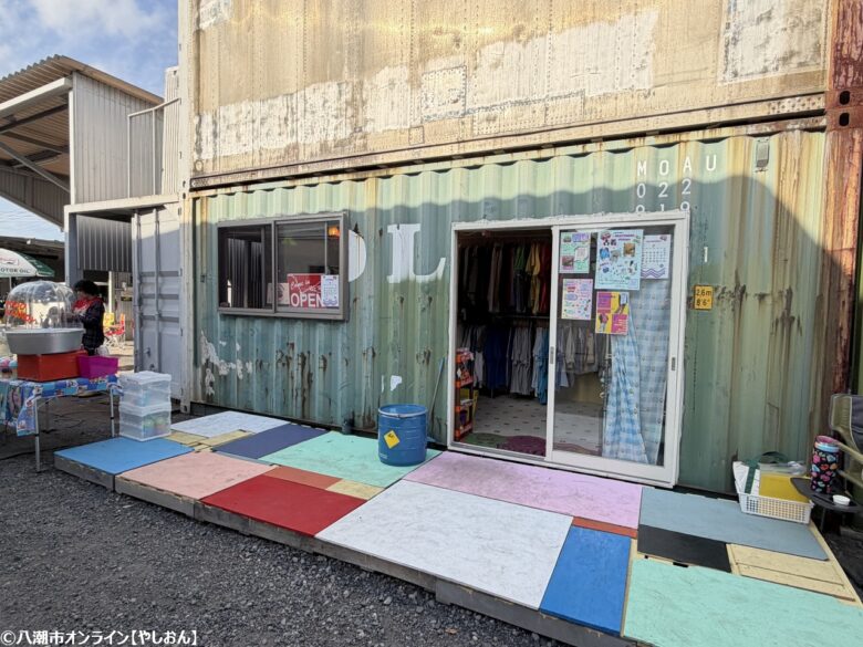 八潮・鶴ヶ曽根で“ガレージマーケット”開催レポート 古着・雑貨・グルメが集う一日