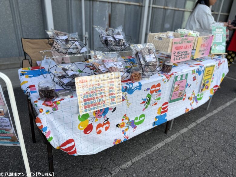 八潮・鶴ヶ曽根で“ガレージマーケット”開催レポート 古着・雑貨・グルメが集う一日