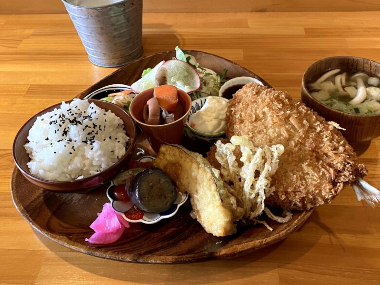 【八潮市】驚きのボリュームと優しさが詰まった３８カフェの満足ランチ体験レポート