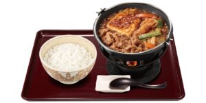 すき家、4種の醤で仕上げた鍋第2弾「牛・旨辛豆腐鍋定食」12月16日発売