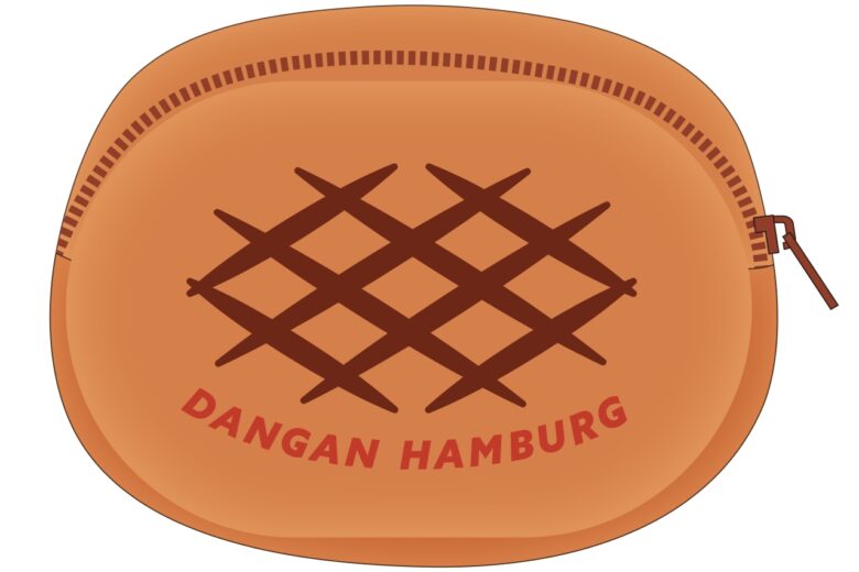 弾丸ハンバーグポーチ