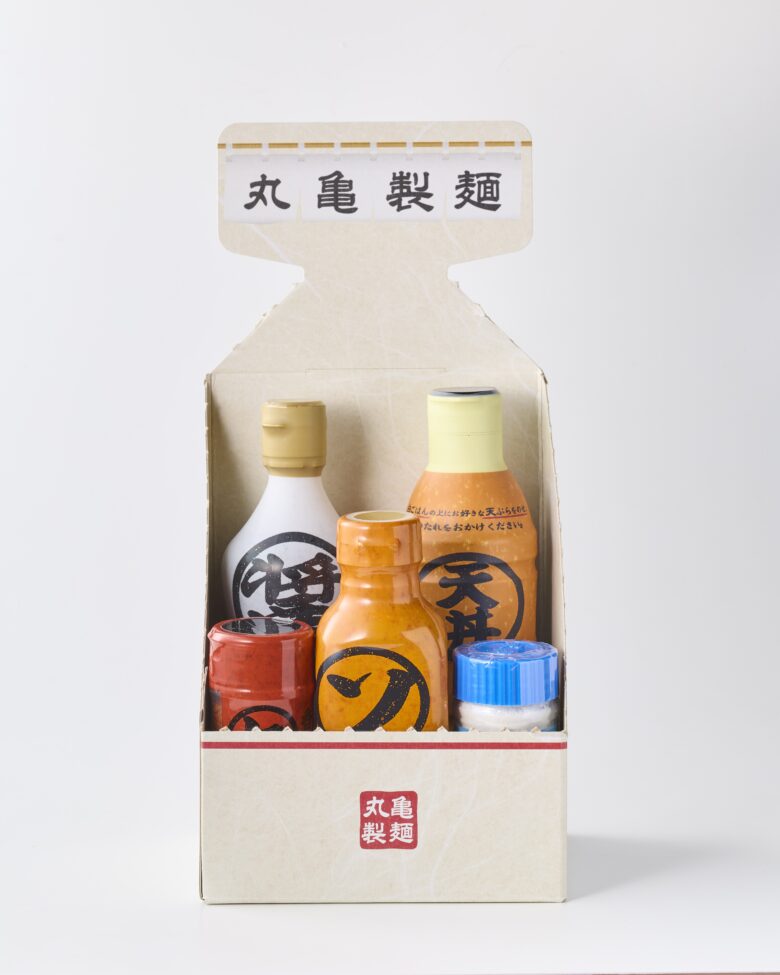 丸亀製麺の味を自宅で楽しめる「調味料五種セット」初の全国販売がスタート