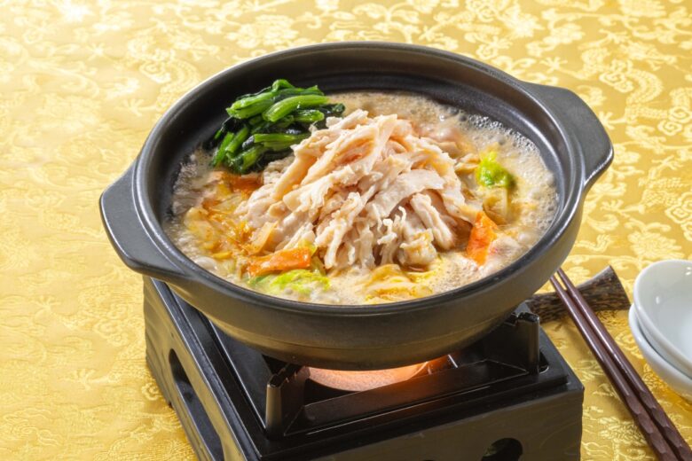 卓上コンロで熱々を楽しむ！バーミヤン、年末年始限定の「麻辣鍋」3種を発売