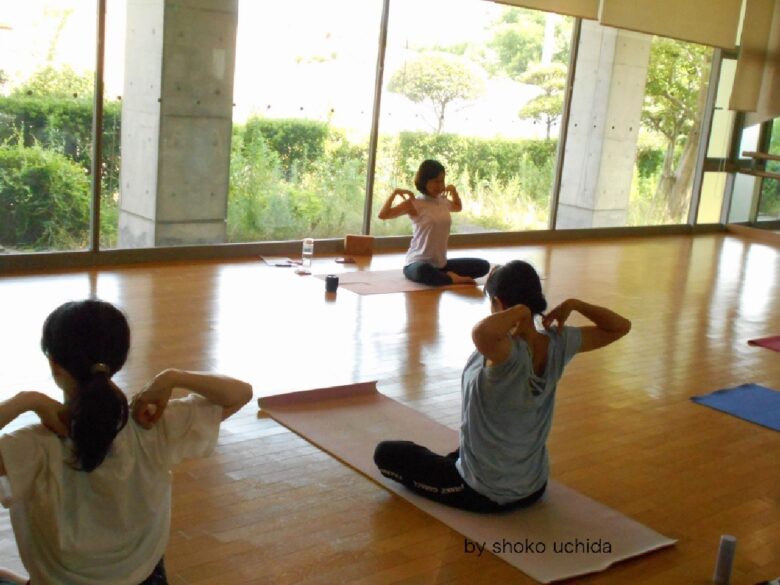 体が硬くても大丈夫　大人から始める「やさしいヨガ」プレレッスン開催
