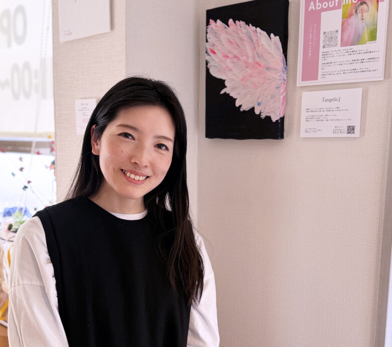 時をテーマに心の奥へ誘う──八潮市でKAZUSA特別展「アートと時を紡ぐ」開催中です