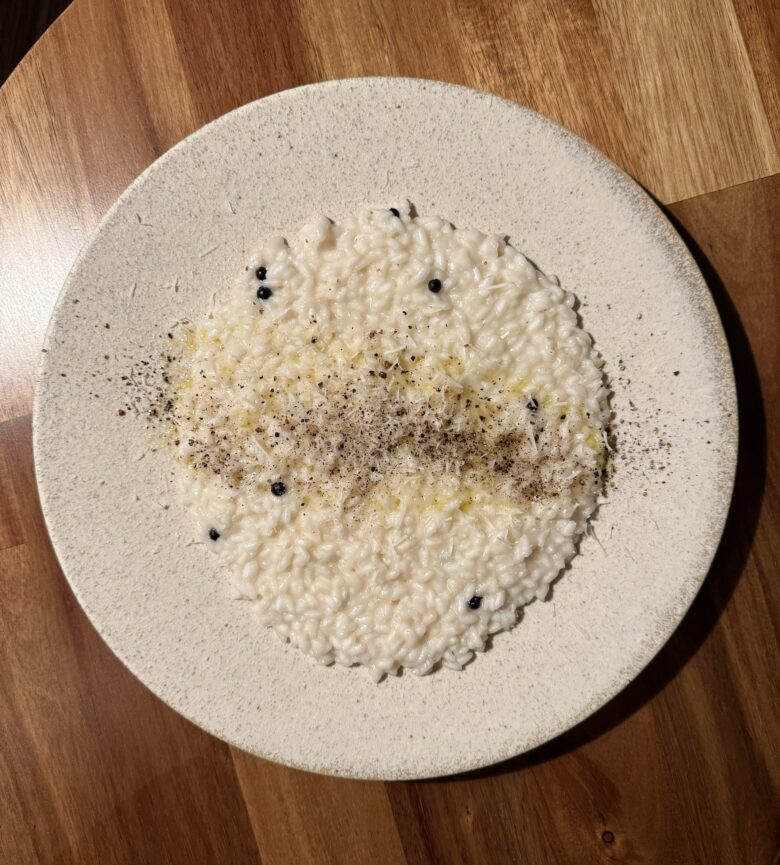 八潮の夜を支えて23年 ダイニングバーアルクールが周年迎え日曜ディナー開始