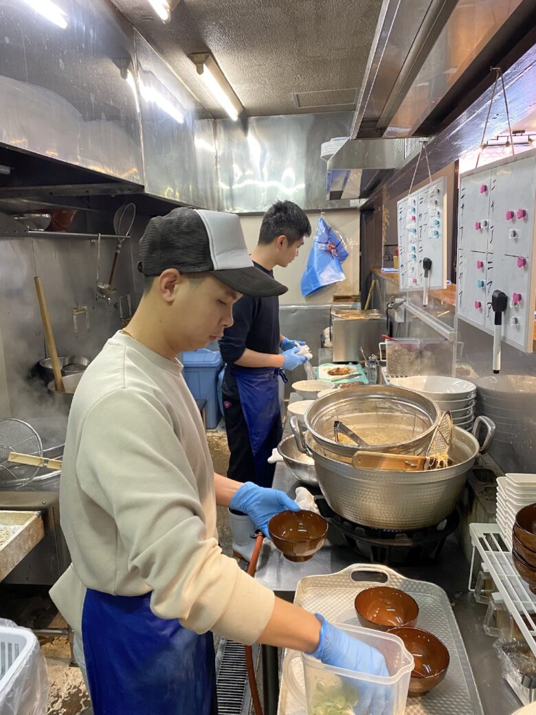 名店の味を受け継ぐ一杯を、仲間と一緒につくる。ラーメン マルキ八潮店、仲間募集しています!!