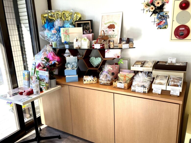 八潮で出会う、心までとろける時間。エスポワールの2色ティラミス【過去記事】